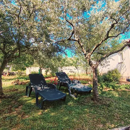 Appartamento Little Garden House Malinska