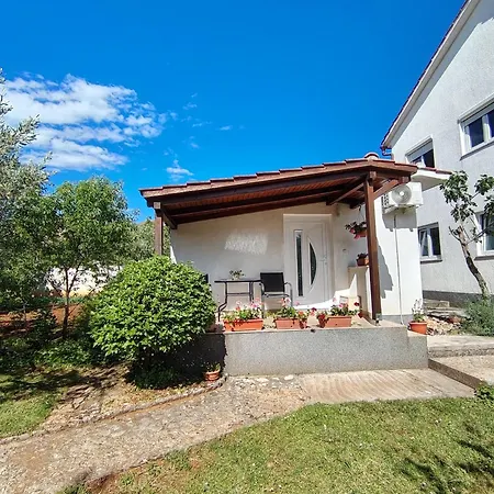 Appartamento Little Garden House