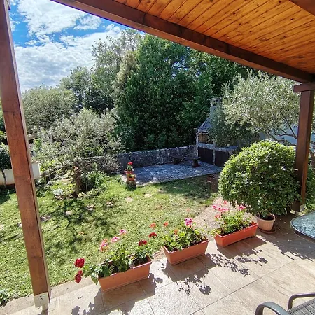 Little Garden House *